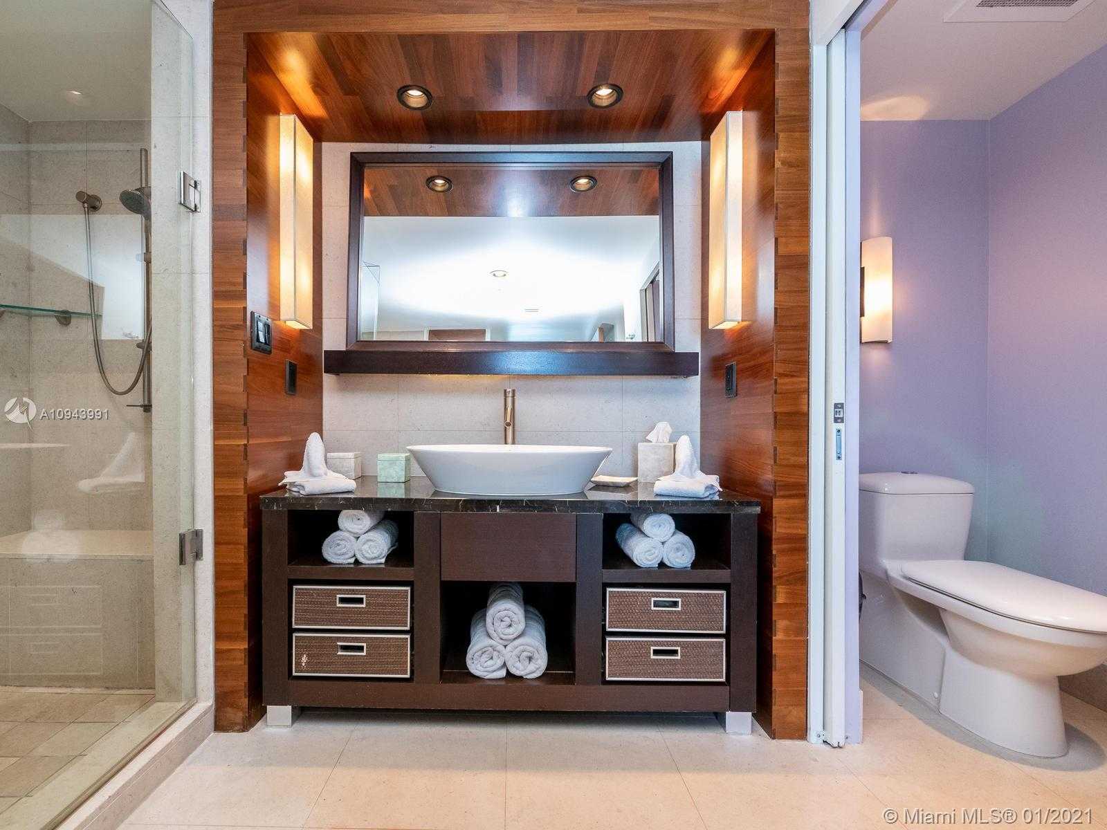 Small Image of 6801 COLLINS AVE #615, Miami Beach Number 27