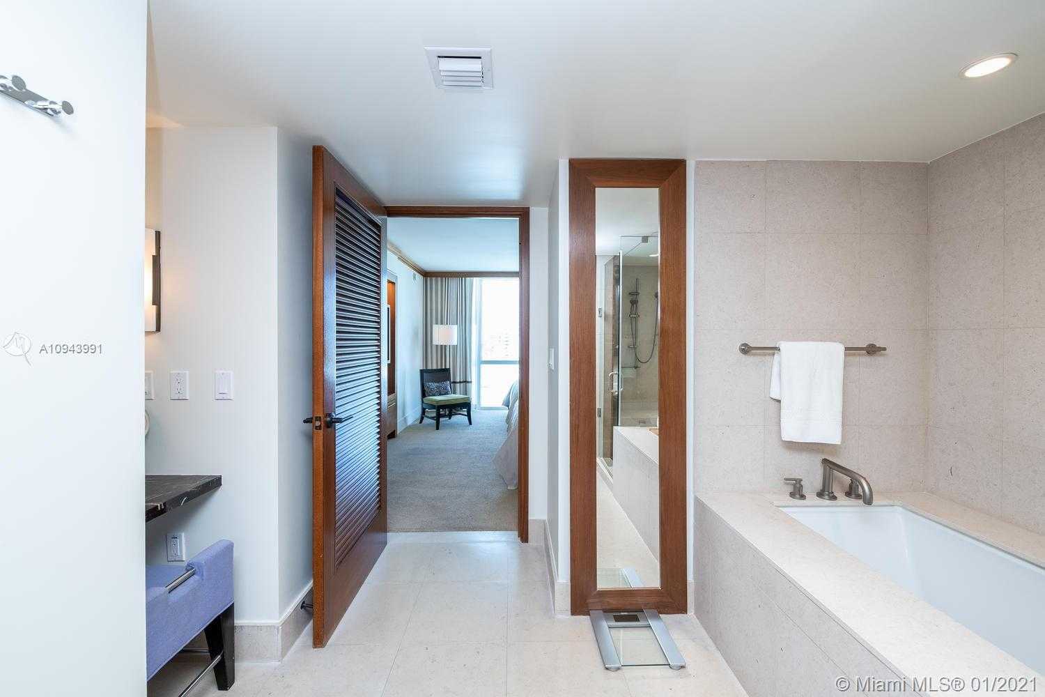 Small Image of 6801 COLLINS AVE #615, Miami Beach Number 28