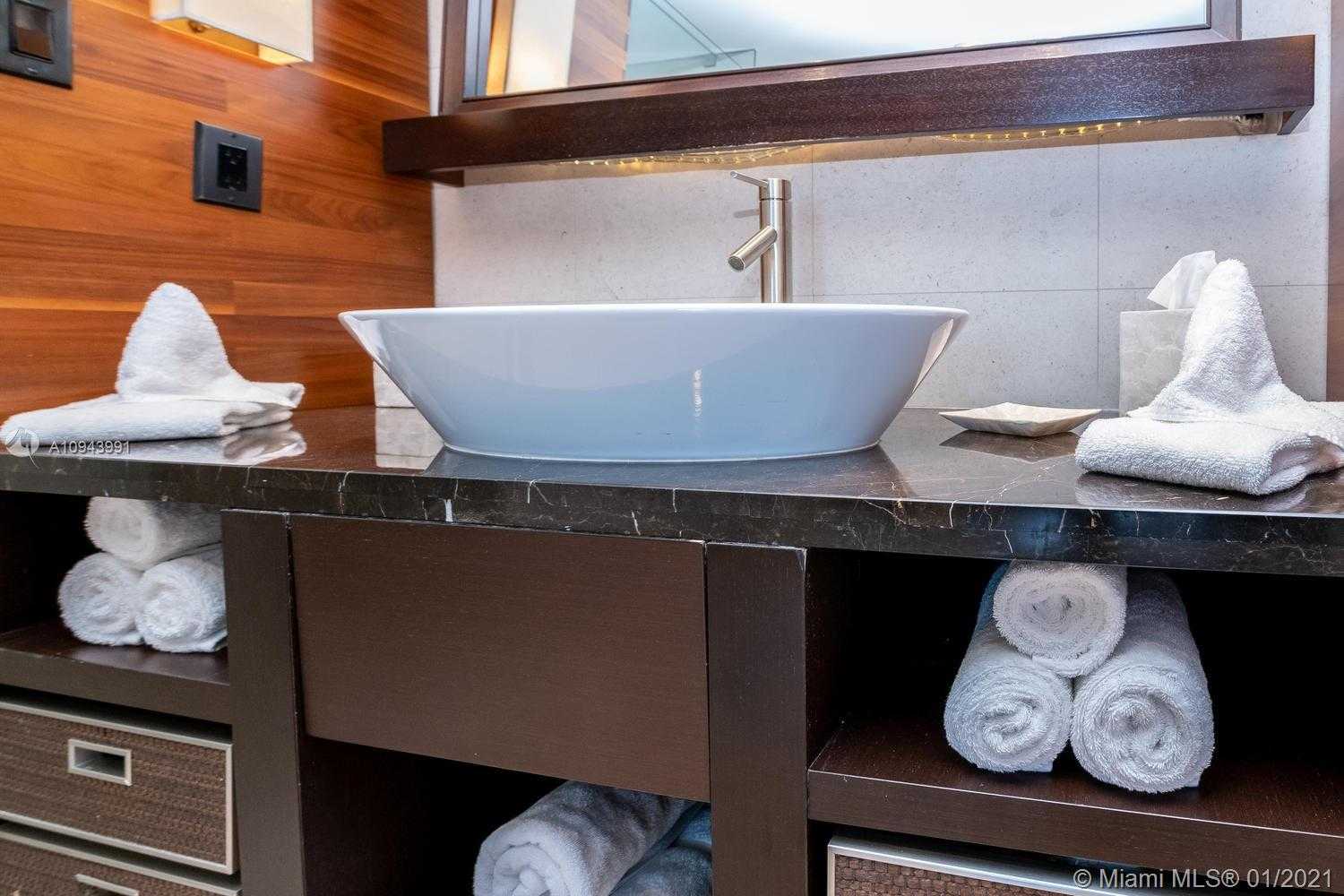 Small Image of 6801 COLLINS AVE #615, Miami Beach Number 29