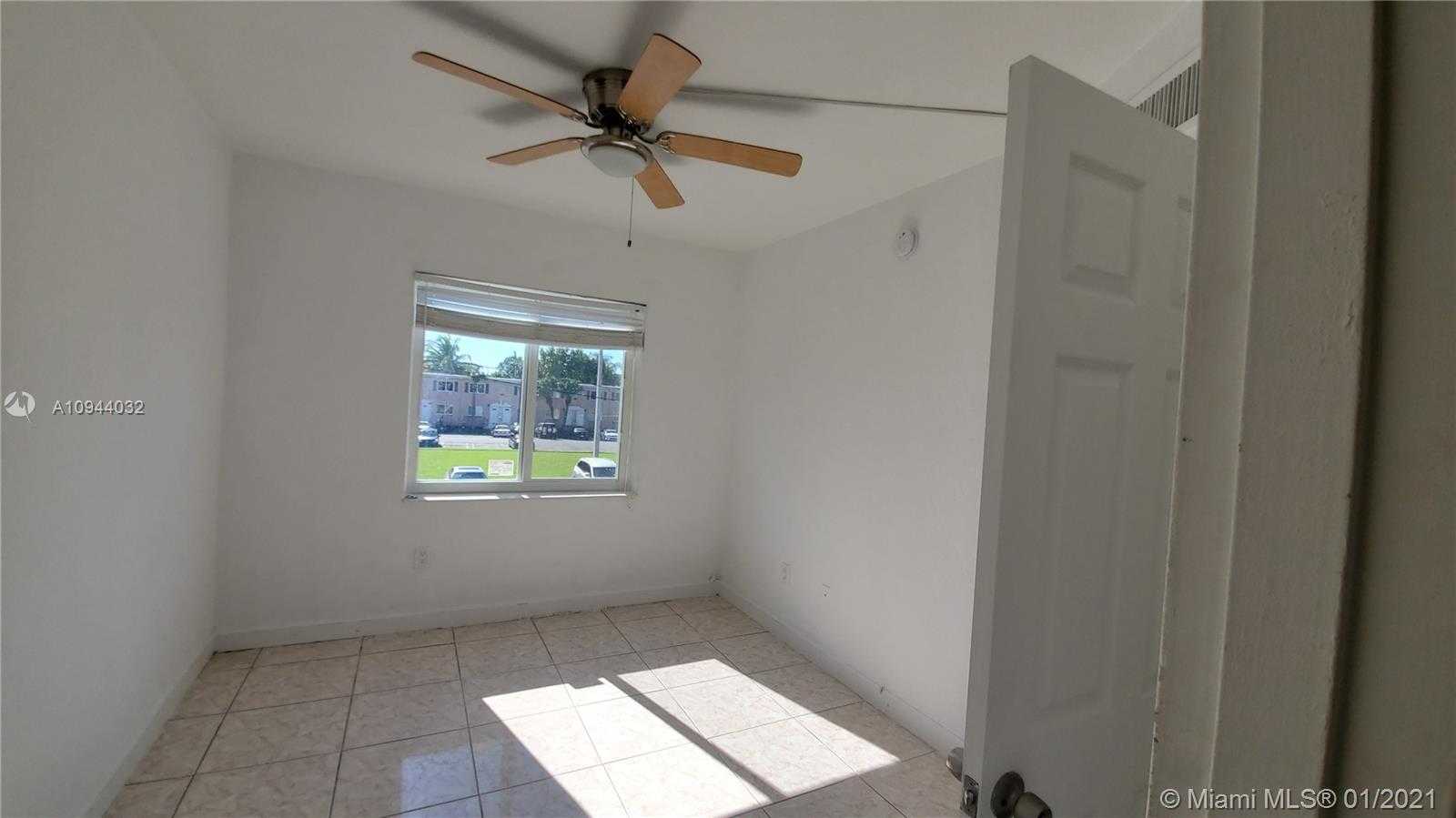 Small Image of 252 NORTH WEST 85TH ST RD #252, Miami Number 7