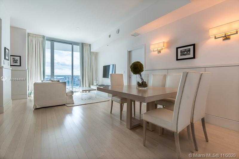 Small Image of 50 SOUTH POINTE DR #1804, Miami Beach Number 2