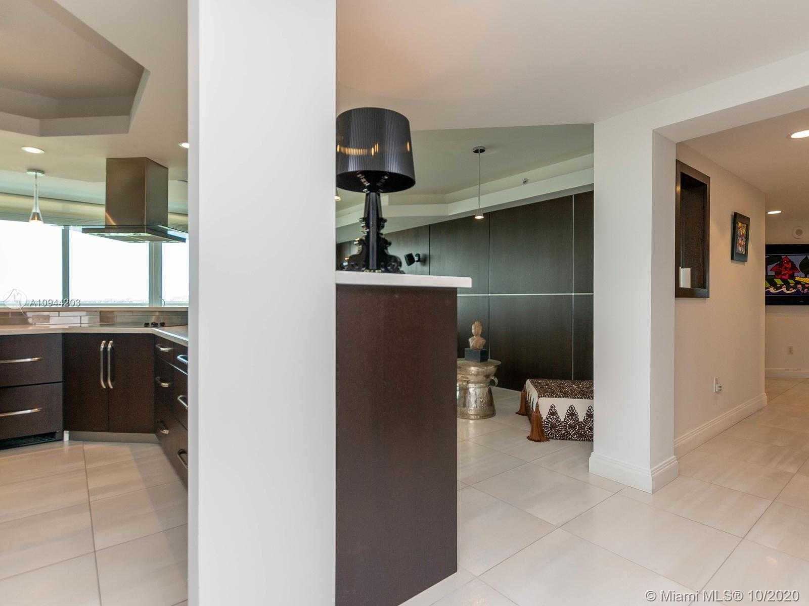 Small Image of 2845 NORTH EAST 9TH ST #806, Fort Lauderdale Number 5