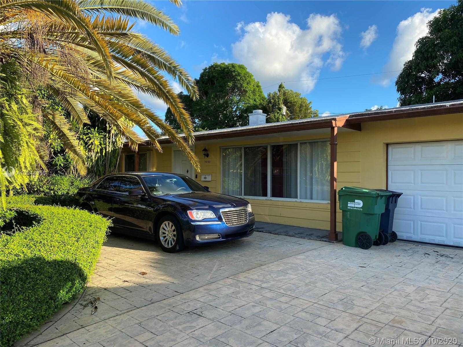 Small Image of 9850 SOUTH WEST 164TH ST, Miami Number 3