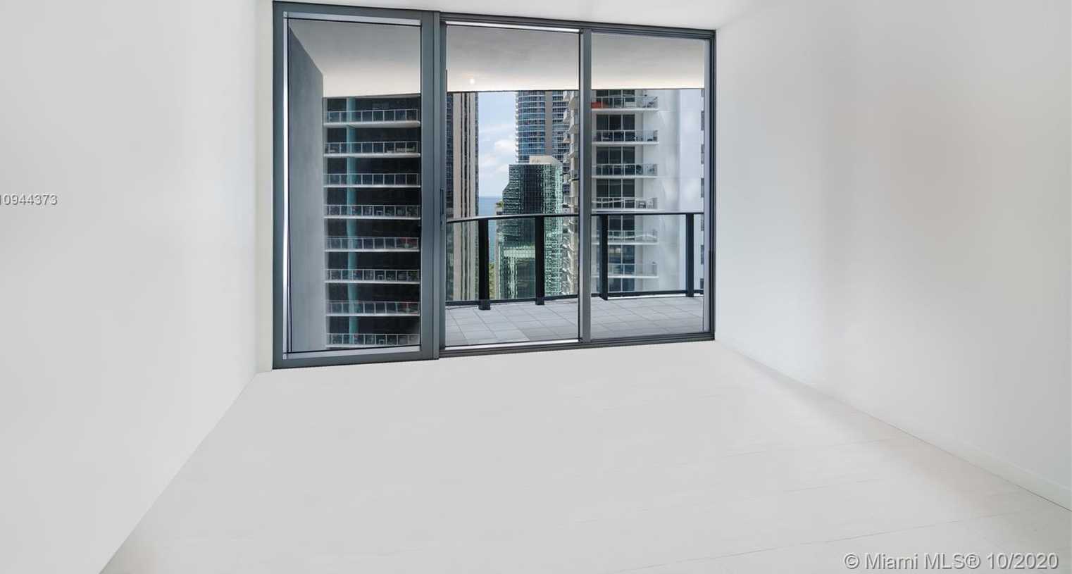 Small Image of 1000 BRICKELL PLAZA #2103, Miami Number 3
