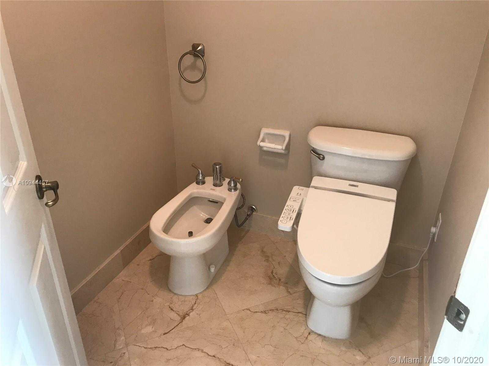 Small Image of 11344 NORTH WEST 72ND LN, Doral Number 13