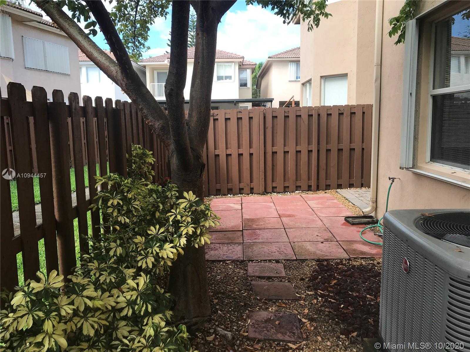 Small Image of 11344 NORTH WEST 72ND LN, Doral Number 14