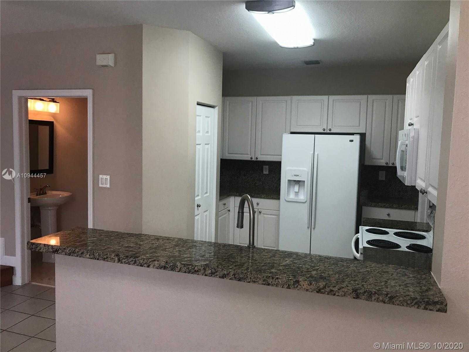 Small Image of 11344 NORTH WEST 72ND LN, Doral Number 2