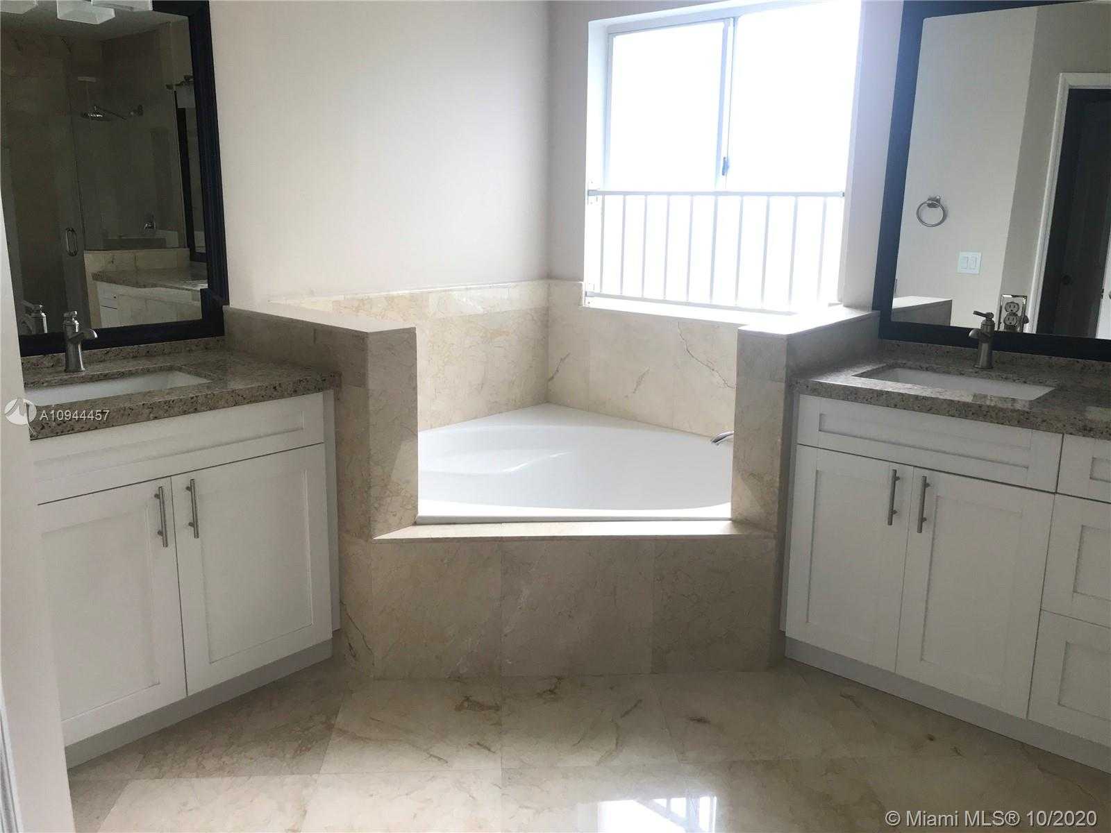 Small Image of 11344 NORTH WEST 72ND LN, Doral Number 5