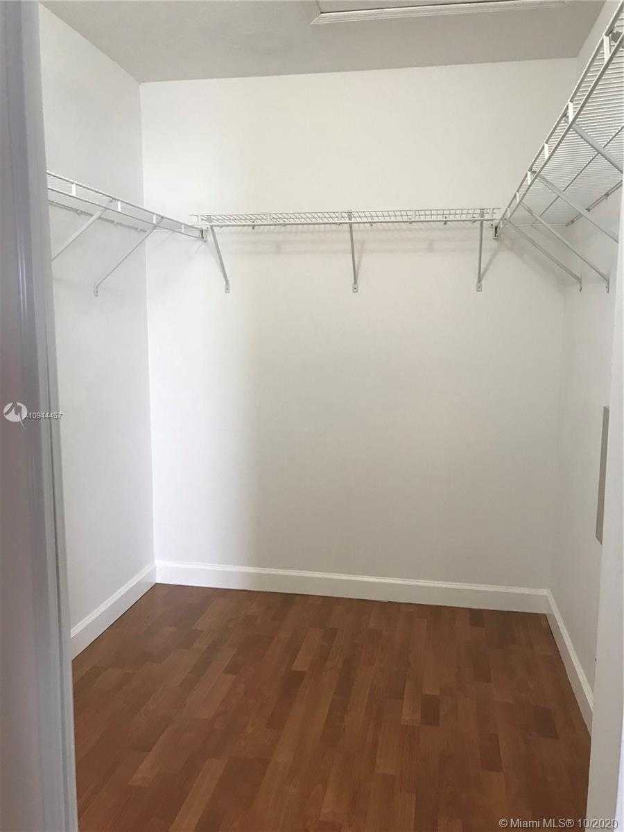 Small Image of 11344 NORTH WEST 72ND LN, Doral Number 7