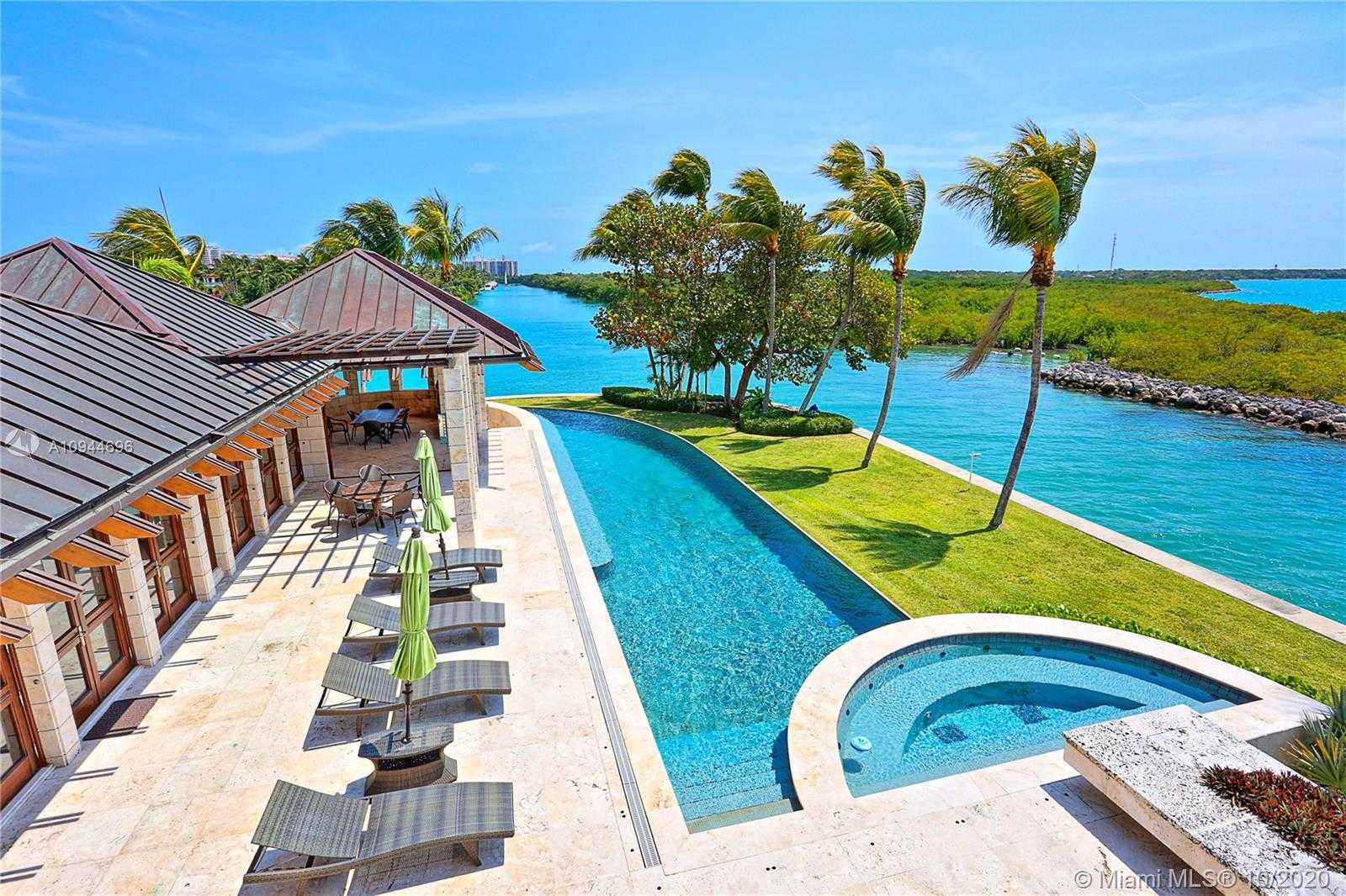 Small Image of 400 SOUTH MASHTA DR, Key Biscayne Number 9