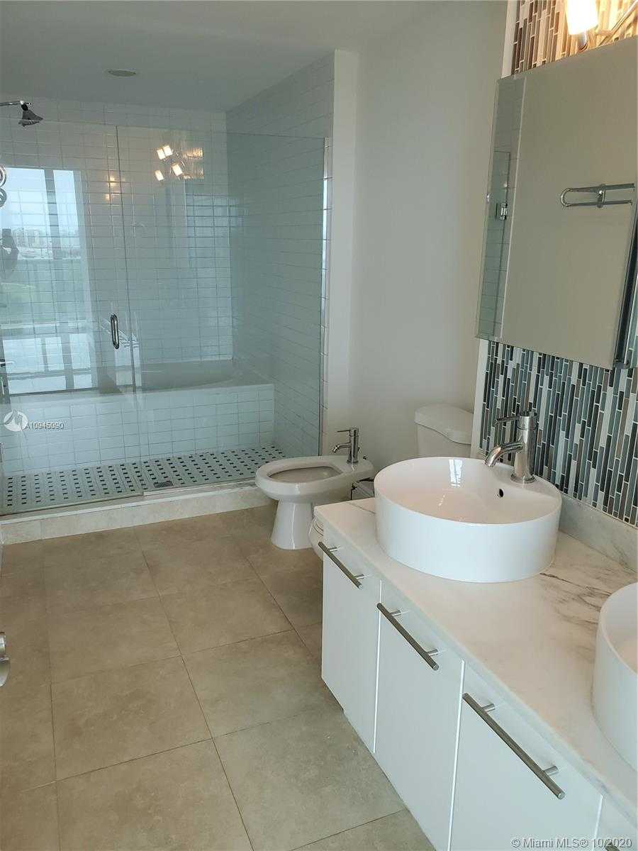 Small Image of 888 BISCAYNE BLVD #1010, Miami Number 7