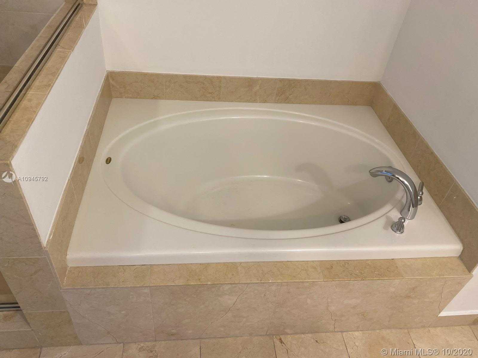 Small Image of 3330 NORTH EAST 190TH ST #1711, Aventura Number 14