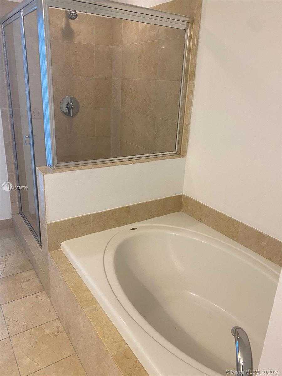 Small Image of 3330 NORTH EAST 190TH ST #1711, Aventura Number 17