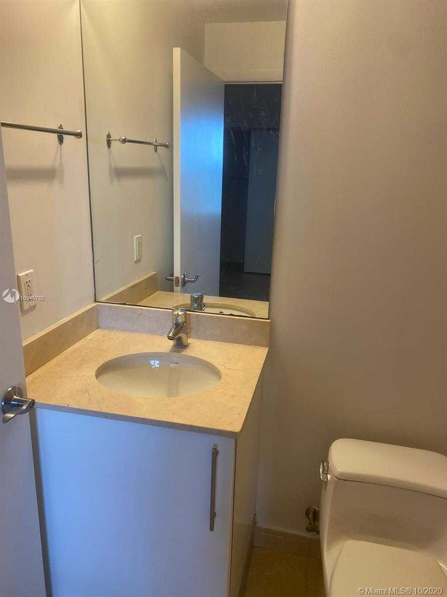 Small Image of 3330 NORTH EAST 190TH ST #1711, Aventura Number 30