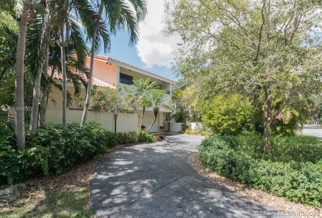 Small Image of 4950 SAN AMARO DR, Coral Gables Number 2
