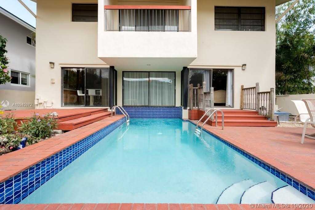 Small Image of 4950 SAN AMARO DR, Coral Gables Number 22