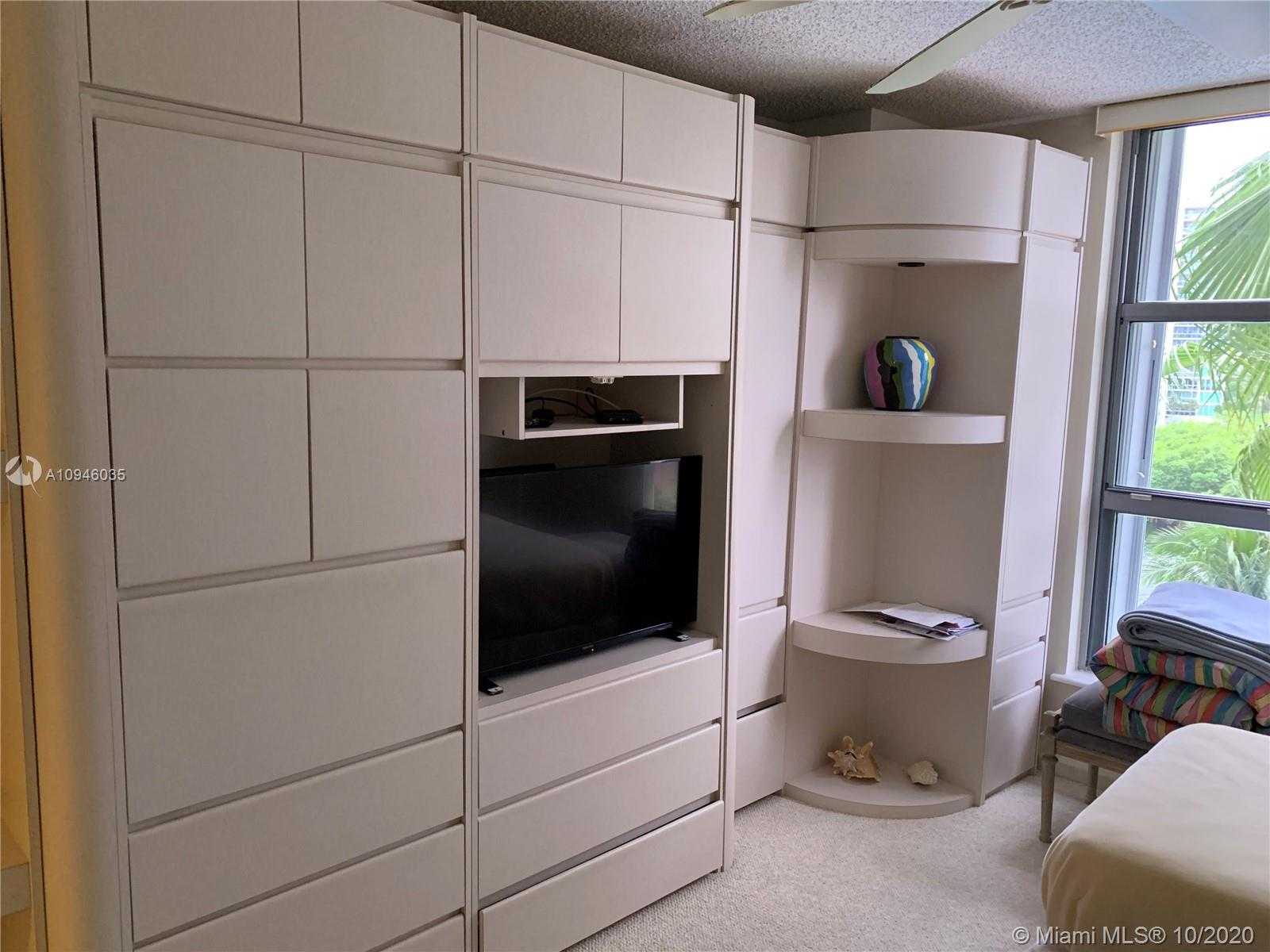 Small Image of 3530 MYSTIC POINTE DR #601, Aventura Number 11