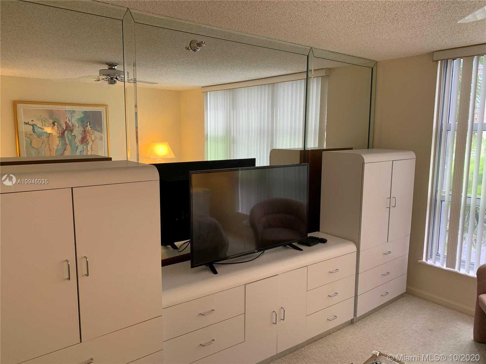 Small Image of 3530 MYSTIC POINTE DR #601, Aventura Number 14