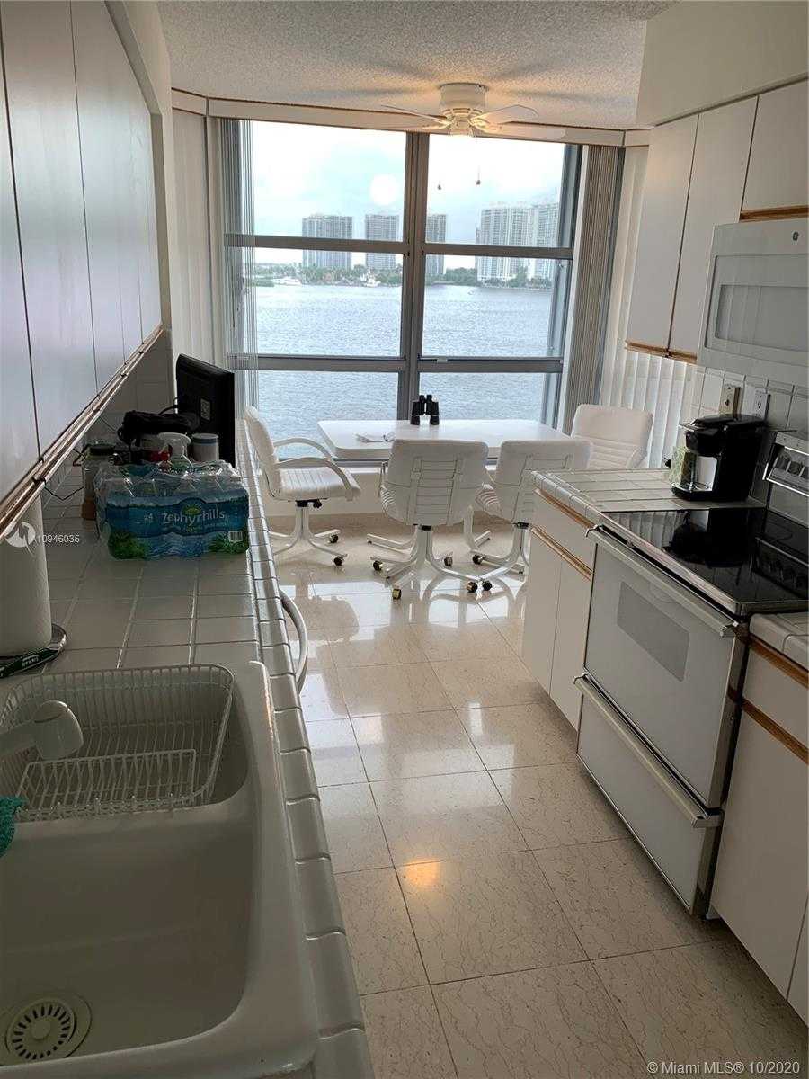 Small Image of 3530 MYSTIC POINTE DR #601, Aventura Number 18