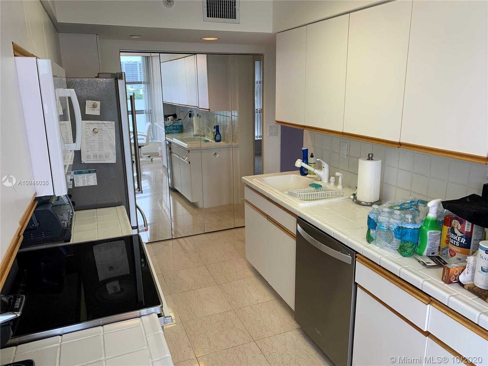 Small Image of 3530 MYSTIC POINTE DR #601, Aventura Number 19