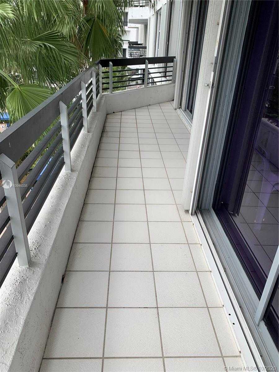 Small Image of 3530 MYSTIC POINTE DR #601, Aventura Number 3