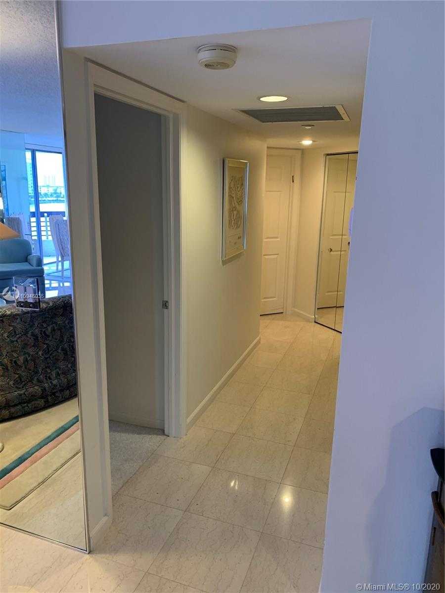 Small Image of 3530 MYSTIC POINTE DR #601, Aventura Number 9
