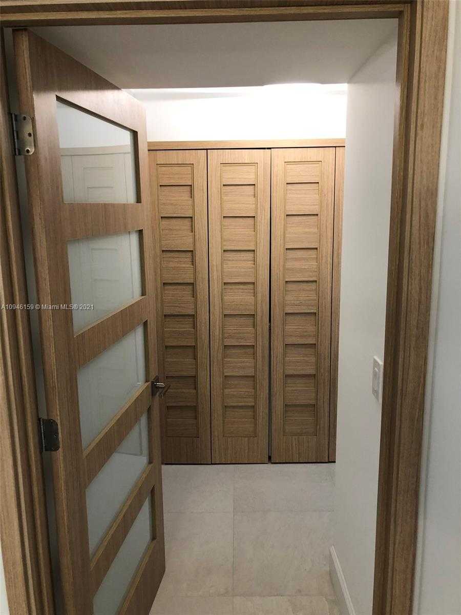 Small Image of 19801 EAST COUNTRY CLUB DR #4306, Aventura Number 13