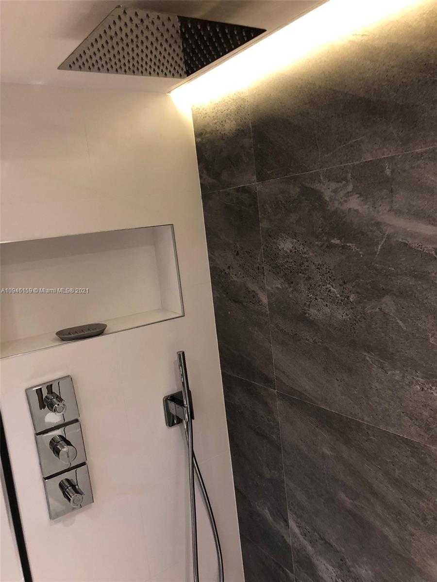 Small Image of 19801 EAST COUNTRY CLUB DR #4306, Aventura Number 32