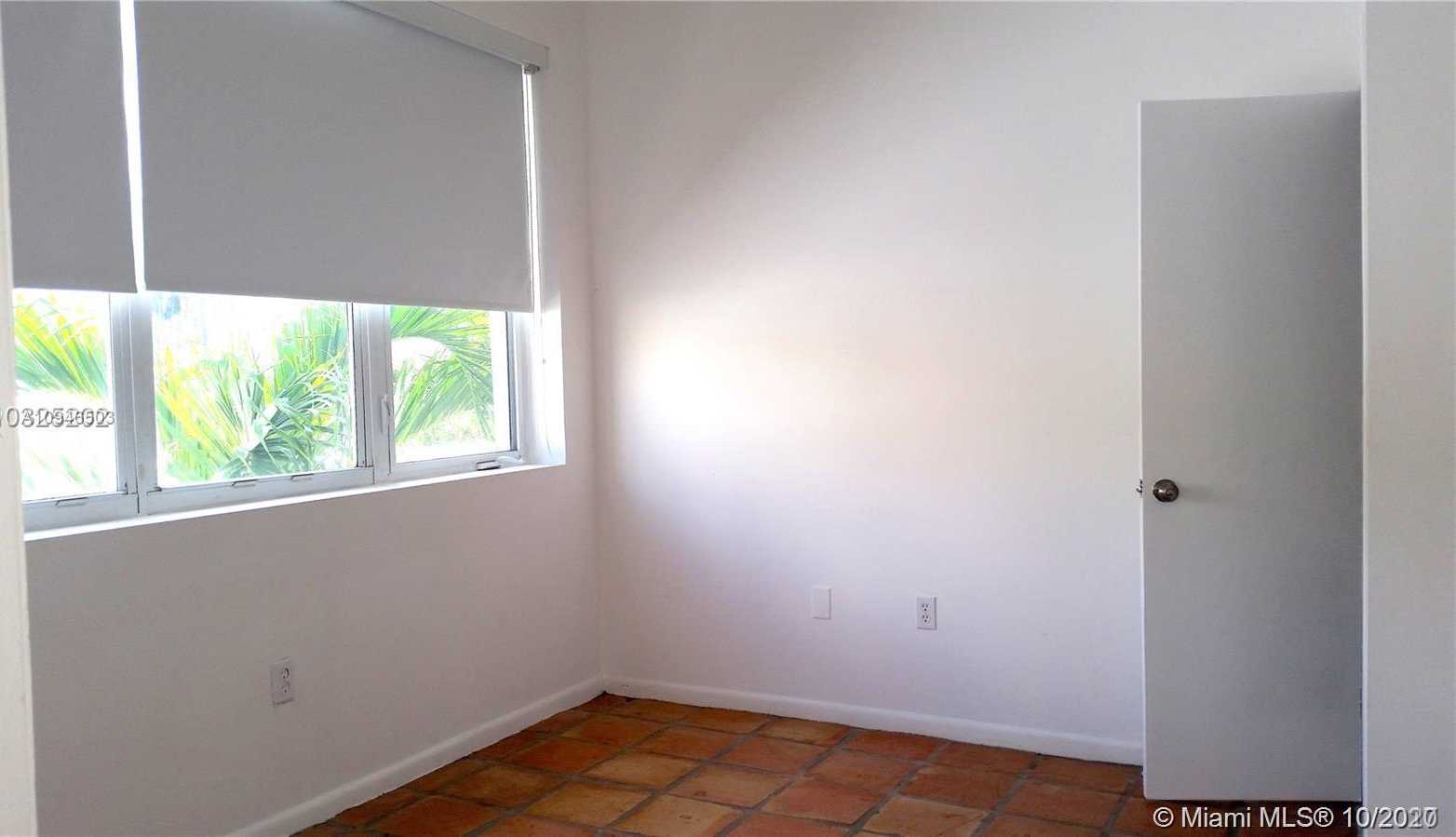 Small Image of 1342 DREXEL AVE #305, Miami Beach Number 15