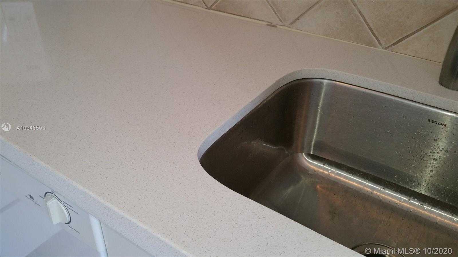 Small Image of 1342 DREXEL AVE #305, Miami Beach Number 7