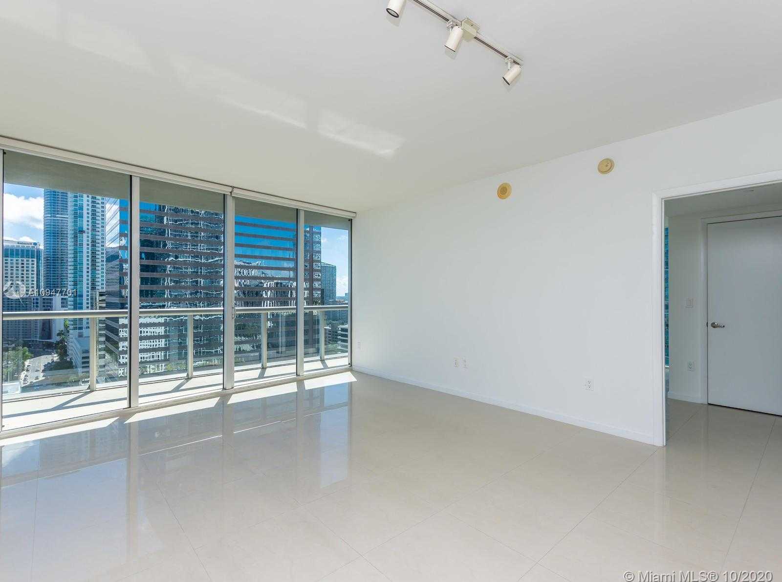 Small Image of 495 BRICKELL AVE #1911, Miami Number 12