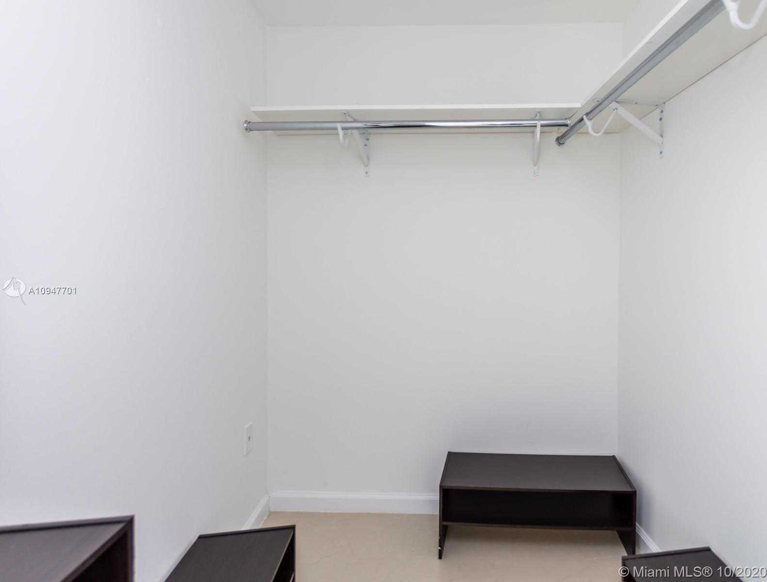Small Image of 495 BRICKELL AVE #1911, Miami Number 44