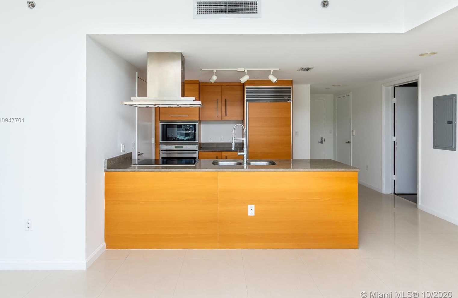 Small Image of 495 BRICKELL AVE #1911, Miami Number 5