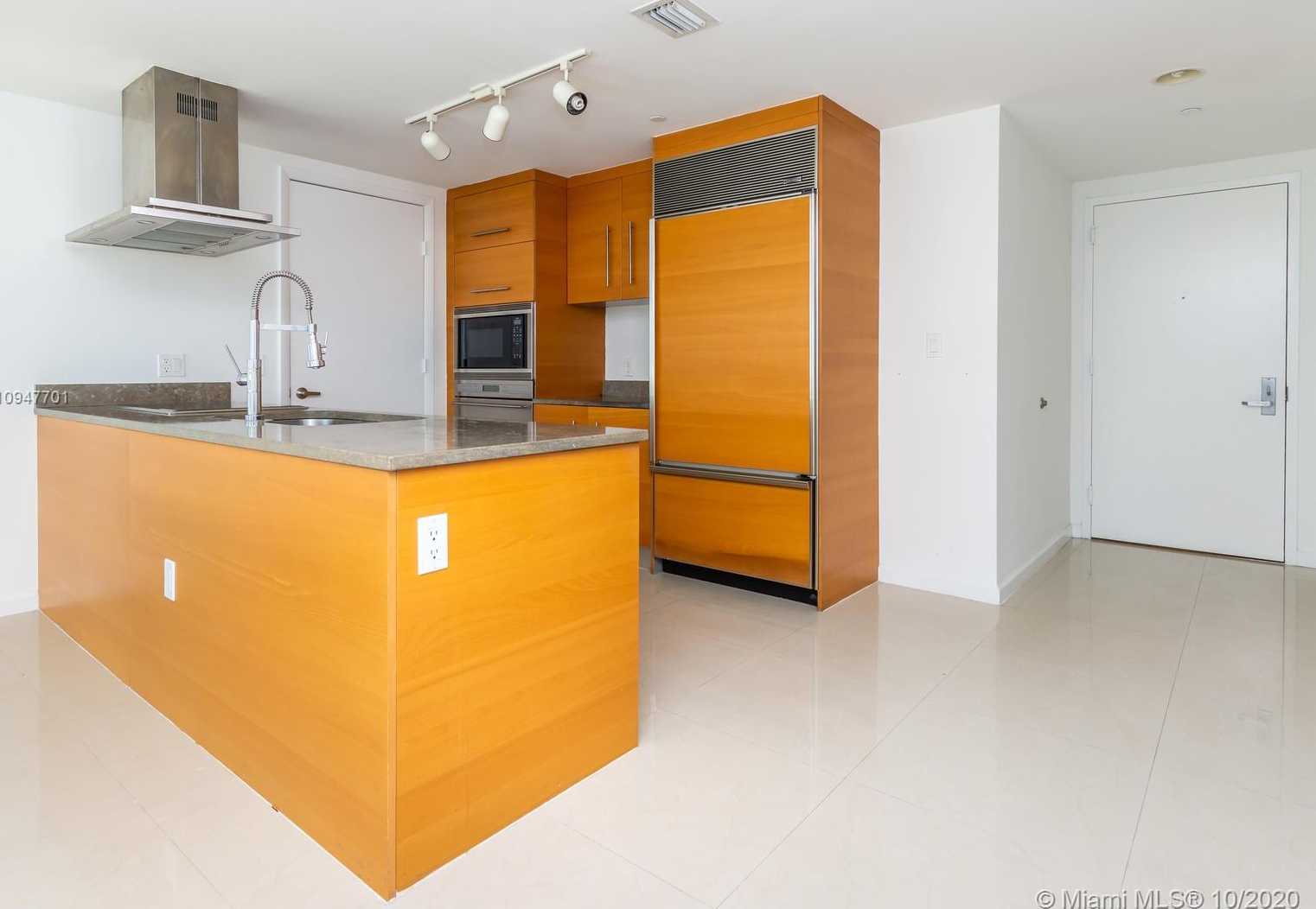Small Image of 495 BRICKELL AVE #1911, Miami Number 7