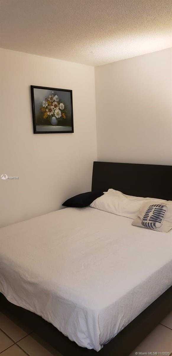 Small Image of 3373 SOUTH WEST 1ST AVE #1, Miami Number 18