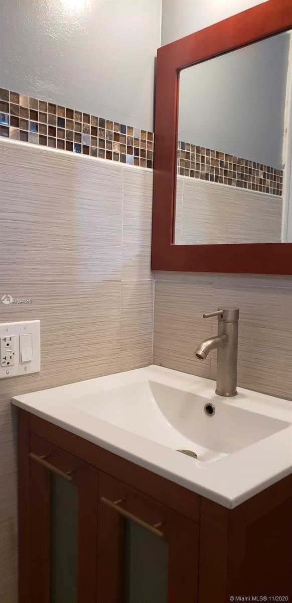 Small Image of 3373 SOUTH WEST 1ST AVE #1, Miami Number 20
