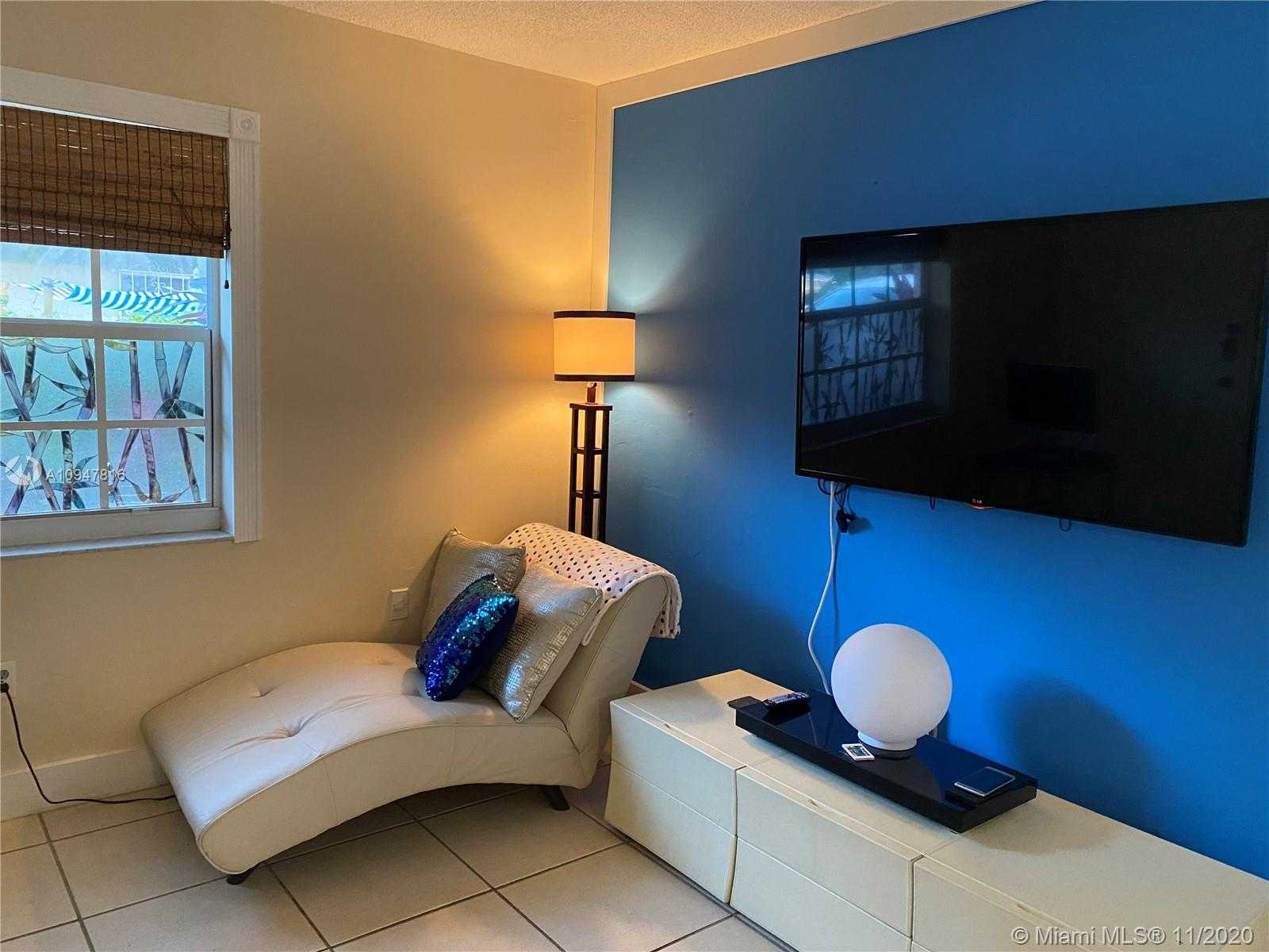 Small Image of 3373 SOUTH WEST 1ST AVE #1, Miami Number 3