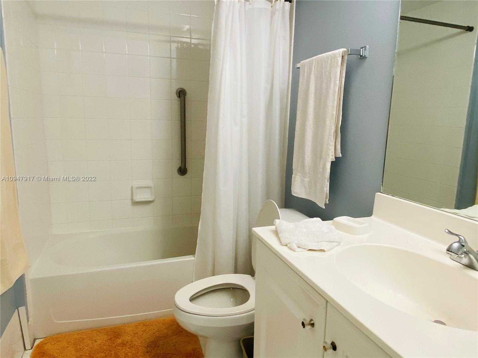 Small Image of 18100 NORTH BAY ROAD #708, Sunny Isles Beach Number 11