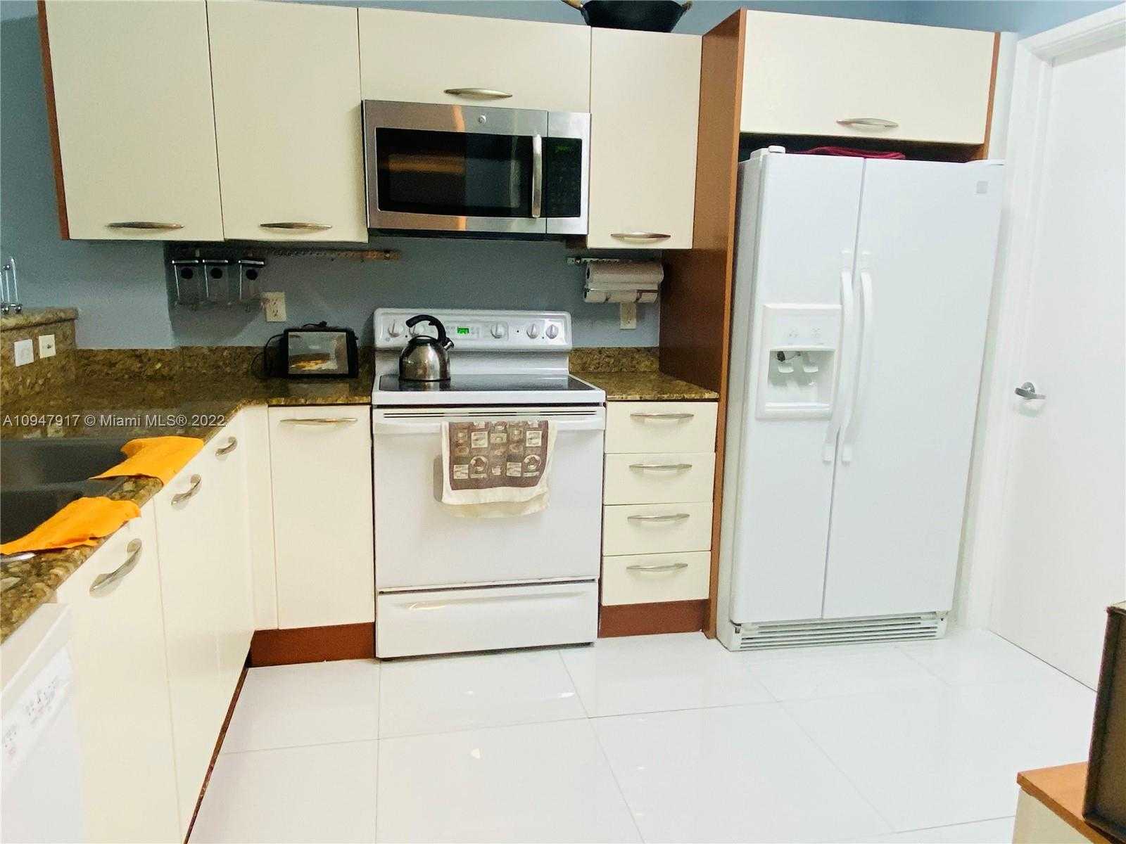 Small Image of 18100 NORTH BAY ROAD #708, Sunny Isles Beach Number 12