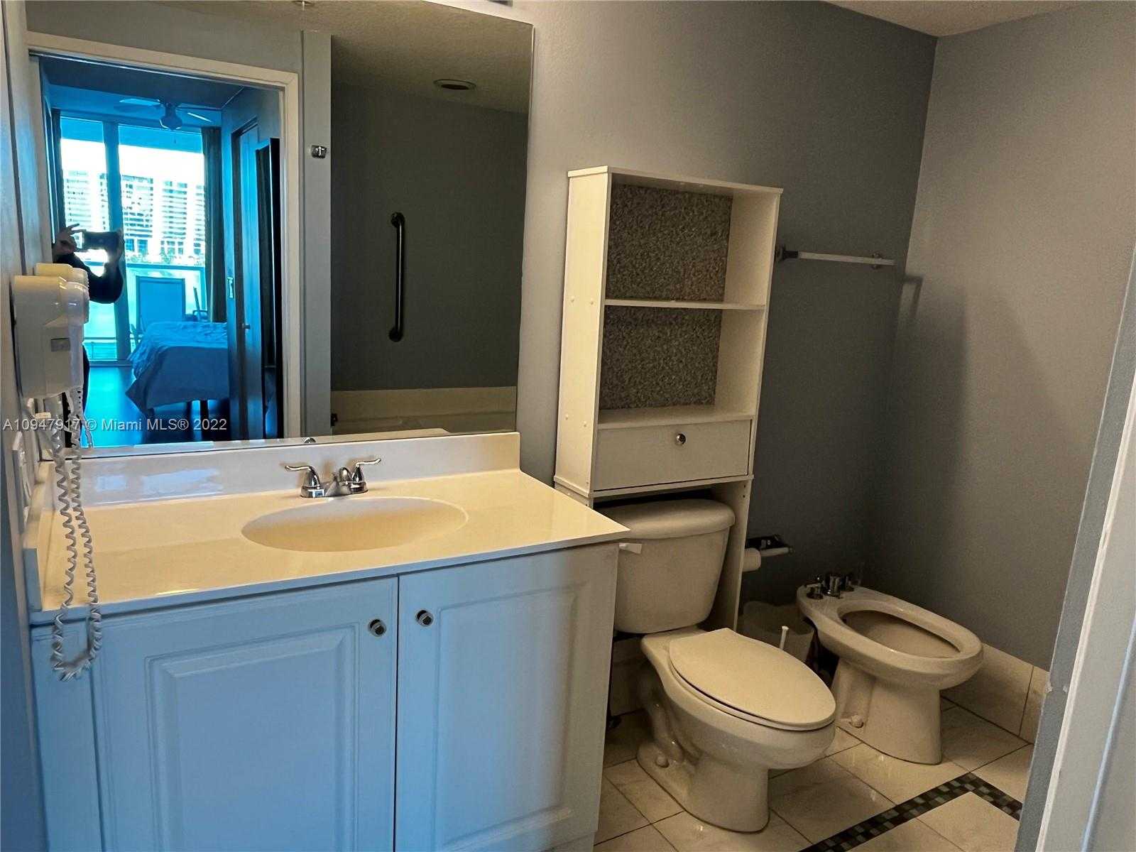 Small Image of 18100 NORTH BAY ROAD #708, Sunny Isles Beach Number 19