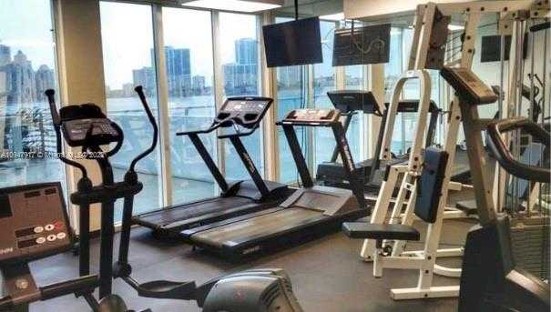 Small Image of 18100 NORTH BAY ROAD #708, Sunny Isles Beach Number 4