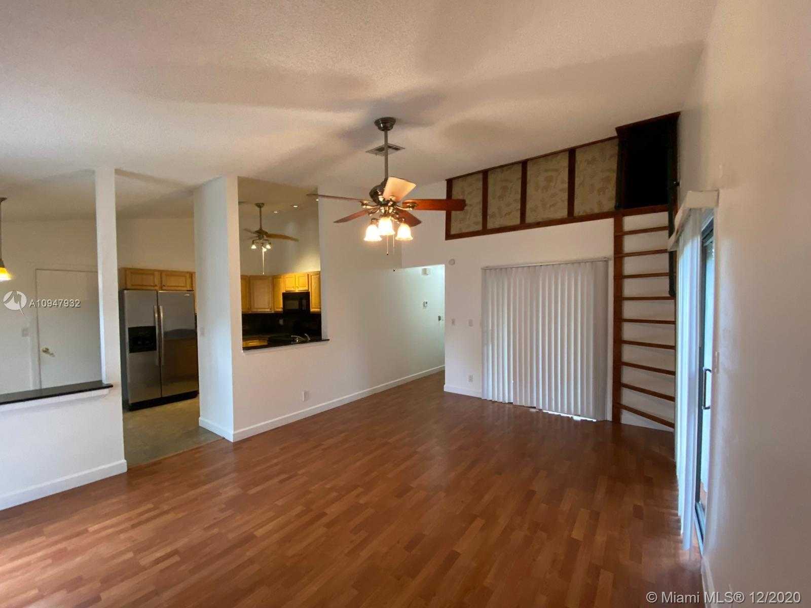 Small Image of 11243 WEST MODEL CIR W, Boca Raton Number 2