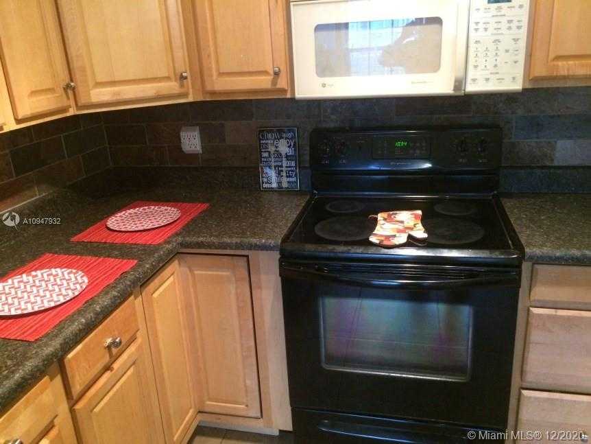 Small Image of 11243 WEST MODEL CIR W, Boca Raton Number 6