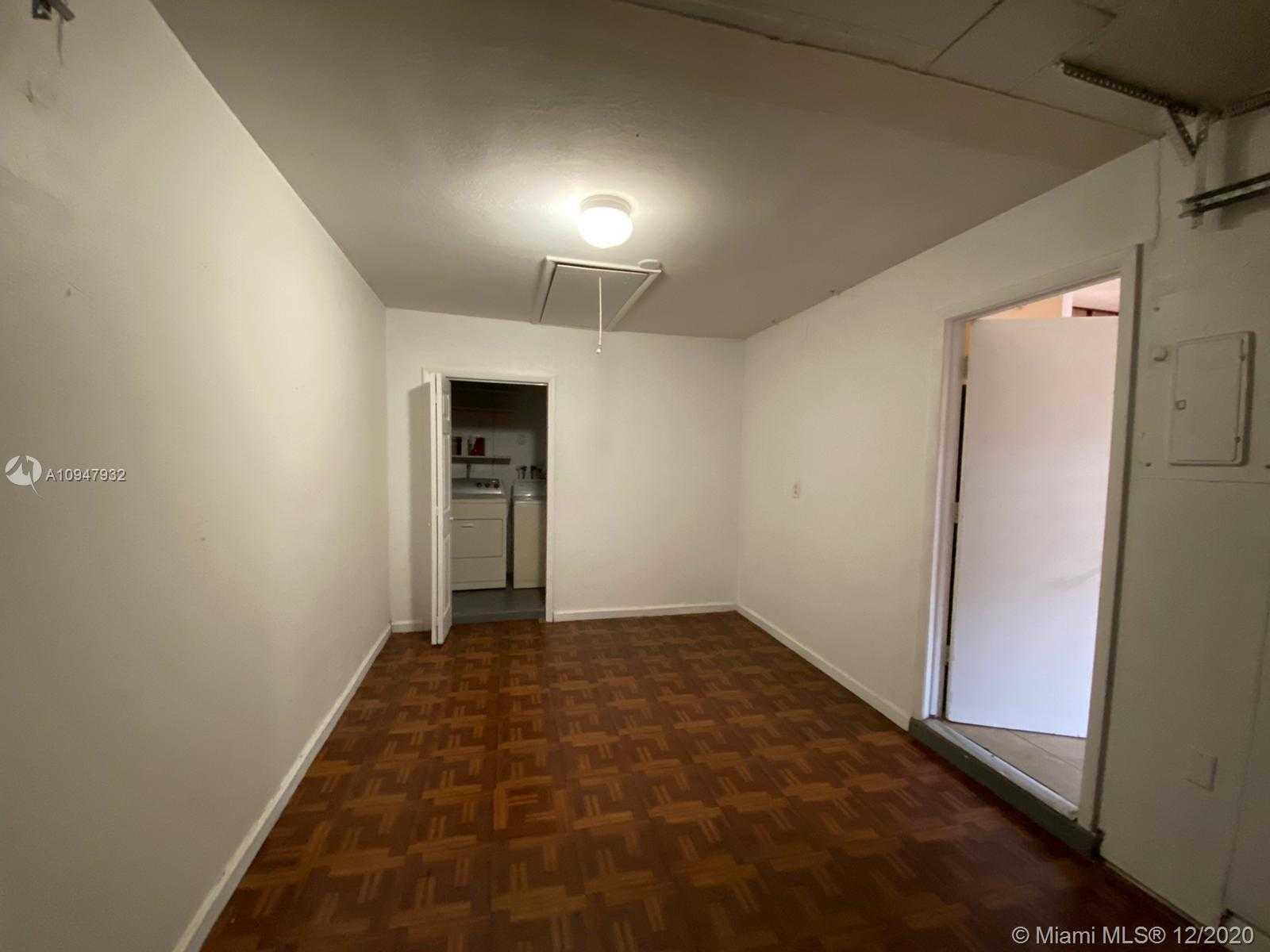Small Image of 11243 WEST MODEL CIR W, Boca Raton Number 9