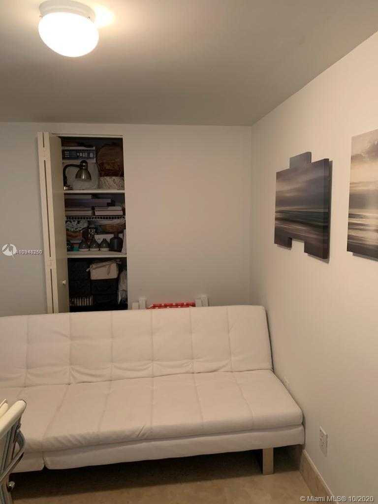 Small Image of 21205 YACHT CLUB DR #2005, Aventura Number 15