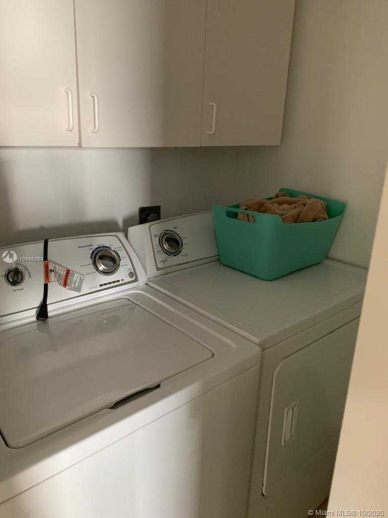 Small Image of 21205 YACHT CLUB DR #2005, Aventura Number 16