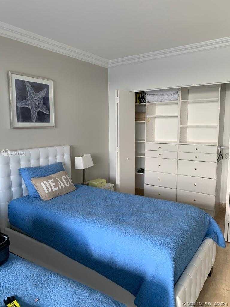 Small Image of 21205 YACHT CLUB DR #2005, Aventura Number 21