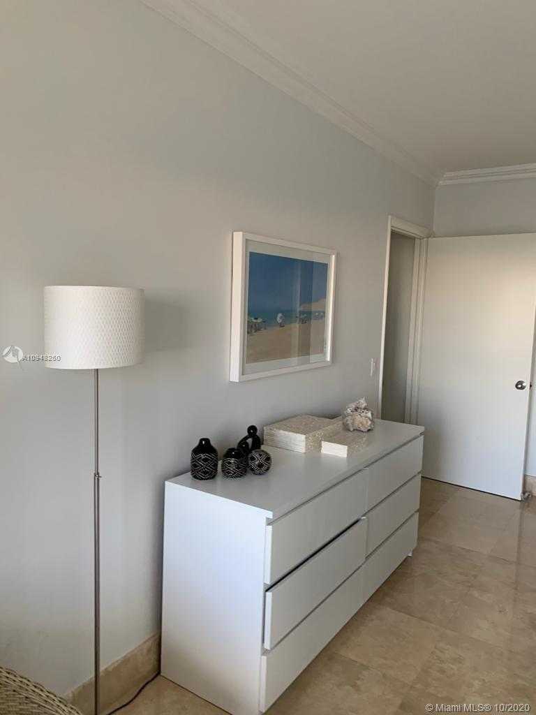 Small Image of 21205 YACHT CLUB DR #2005, Aventura Number 26
