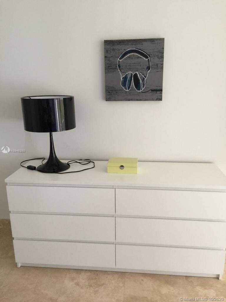 Small Image of 21205 YACHT CLUB DR #2005, Aventura Number 5