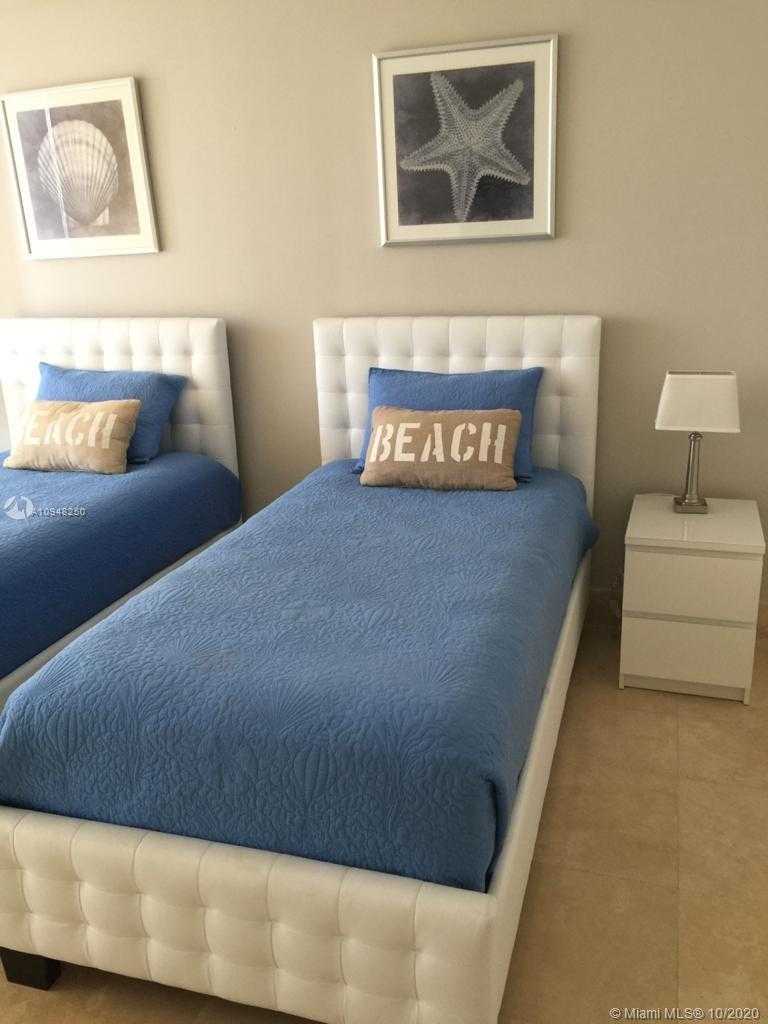 Small Image of 21205 YACHT CLUB DR #2005, Aventura Number 6